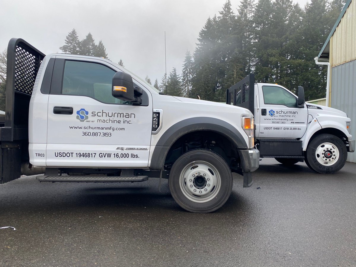 SchurmanMachine's tweet photo. Just added these two flatbed trucks to our shipping team. Ford F450 &amp; F650. If you have any shipping needs, give us a shout! #Shipping https://t.co/sWK7mLObOC