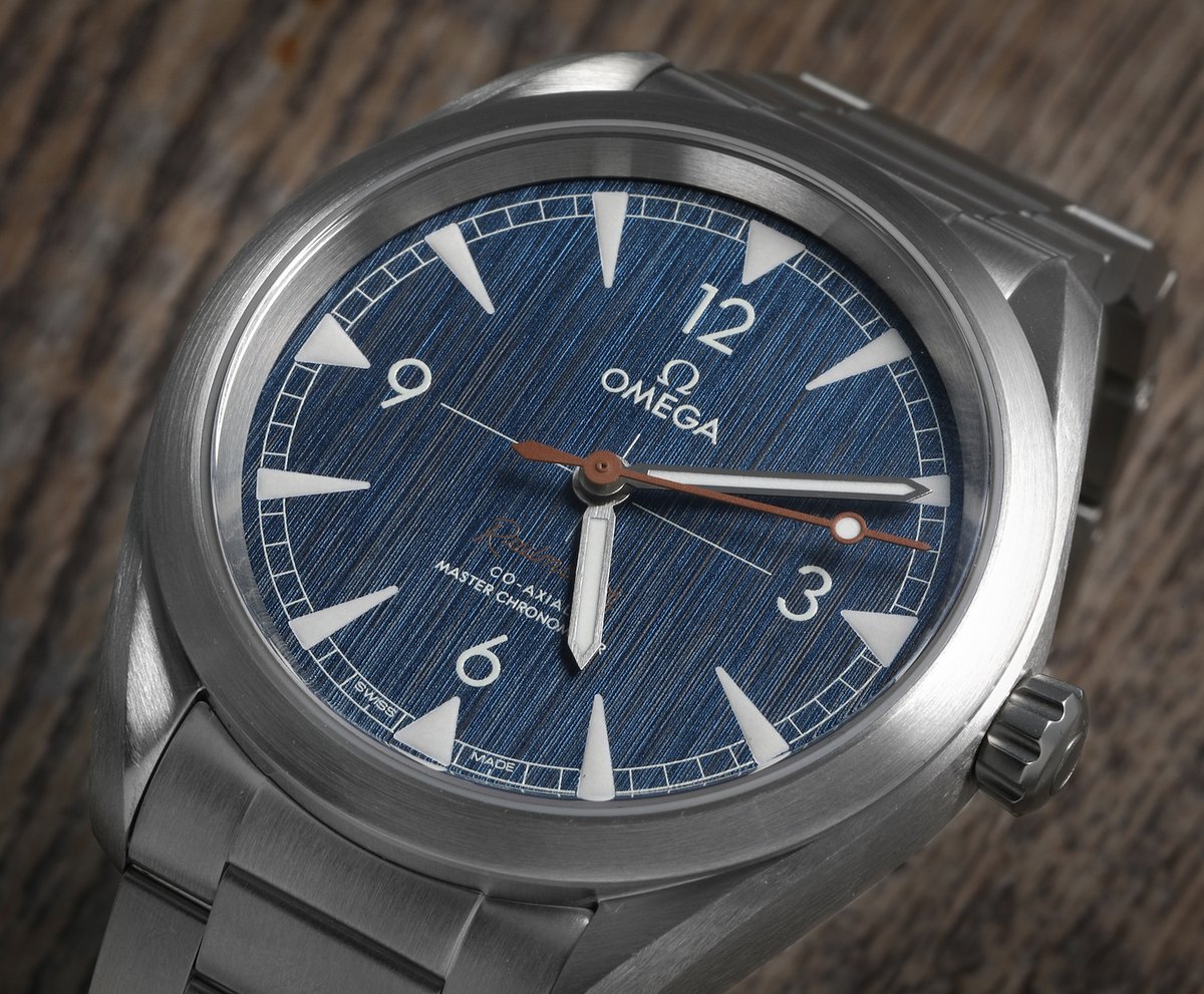 SwissWatchExpo's tweet photo. Blue Jeans: This version of the Omega Railmaster features a vertically brushed blue pattern resembling denim. One of the most versatile fabrics, paired with one of the most versatile watch styles ever.
https://t.co/dkKjLbhX3h
#Omega #OmegaRailmaster https://t.co/EpdvQl9s77
