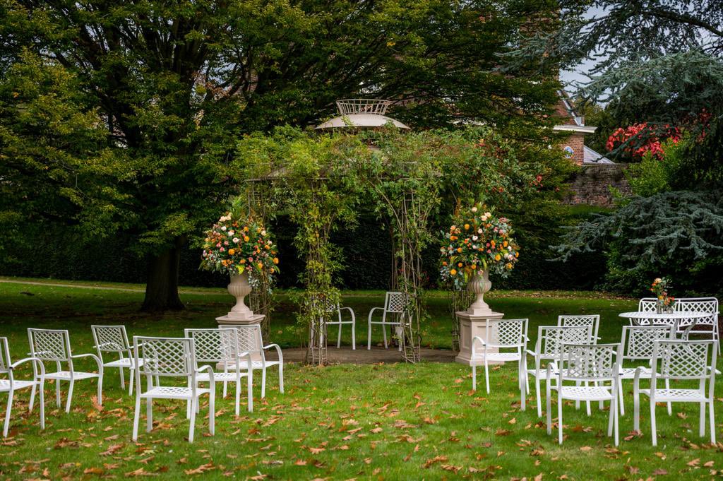 ‘If one truly loves nature one finds beauty everywhere’ - Vincent Van Gogh. There is nothing more romantic than getting married outdoors surrounded by nature. The Garden Room provides the perfect oasis for intimate weddings. <a href="/HRP_Events/">HRP Events</a> <a href="/hayleybrayphoto/">hayley bray</a> <a href="/LavenderGreen0/">Lavender Green Flowers</a>