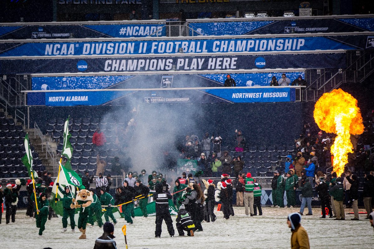NWBearcat_FB's tweet photo. You had to be there. https://t.co/Hk6ST7Ed3W