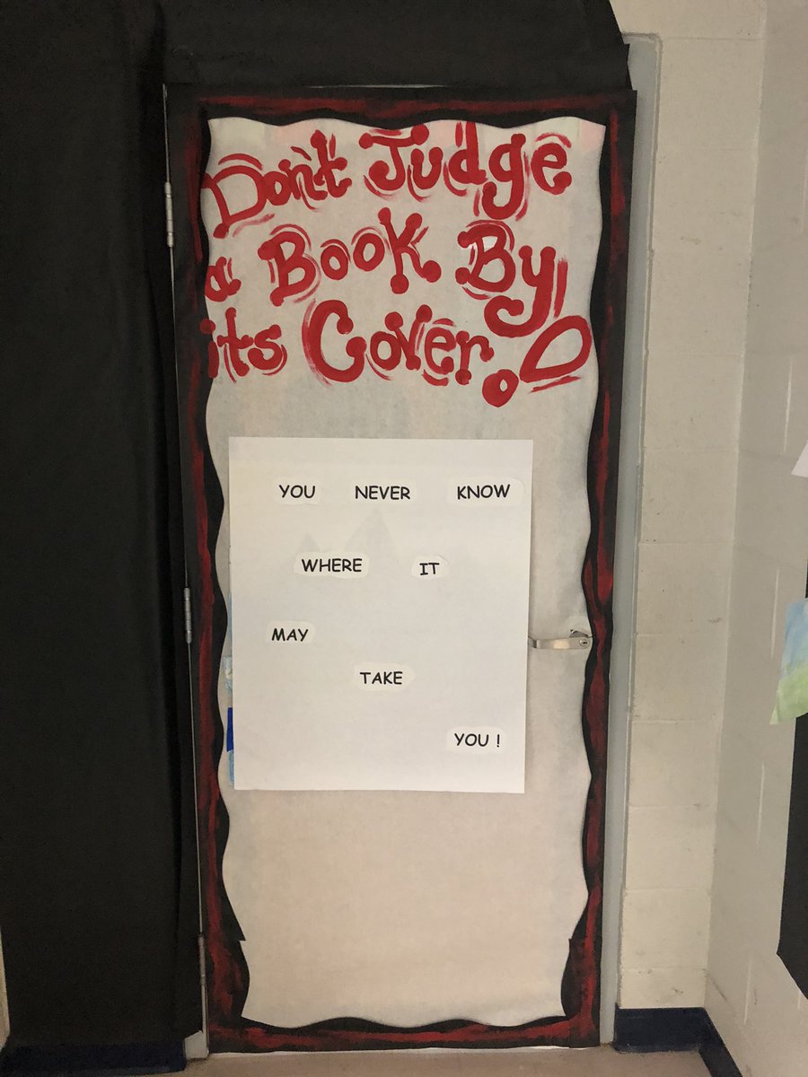 NOLACHUCKEY's tweet photo. Celebrating READ ACROSS AMERICA DAY !! https://t.co/0wIyVmTqbi