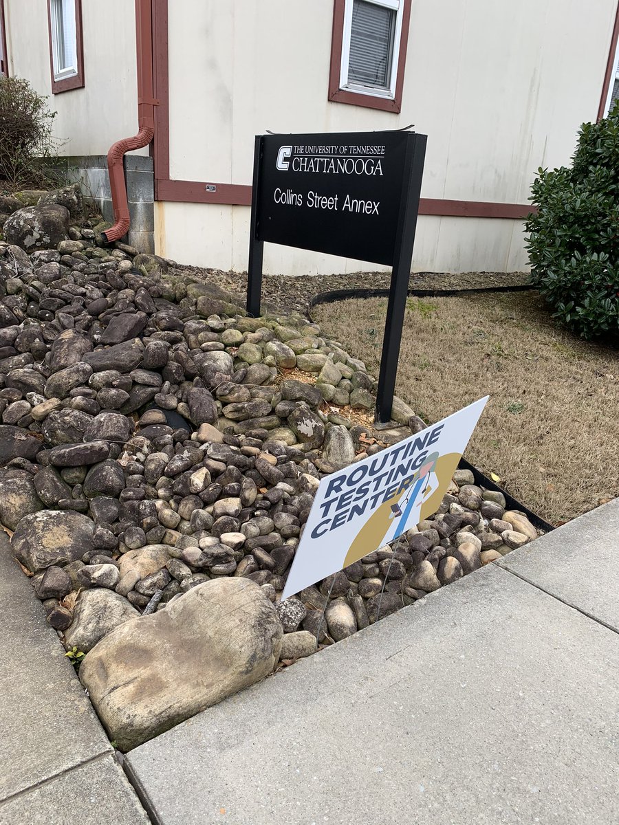 UTC_Chem_Phys's tweet image. For those @chattanoogaalum who were with us from 2008-2010, when we lived in the trailers (while Grote was renovated), @UTChattanooga is using the labs as the Covid-19 testing center on campus. #mocsmaskup