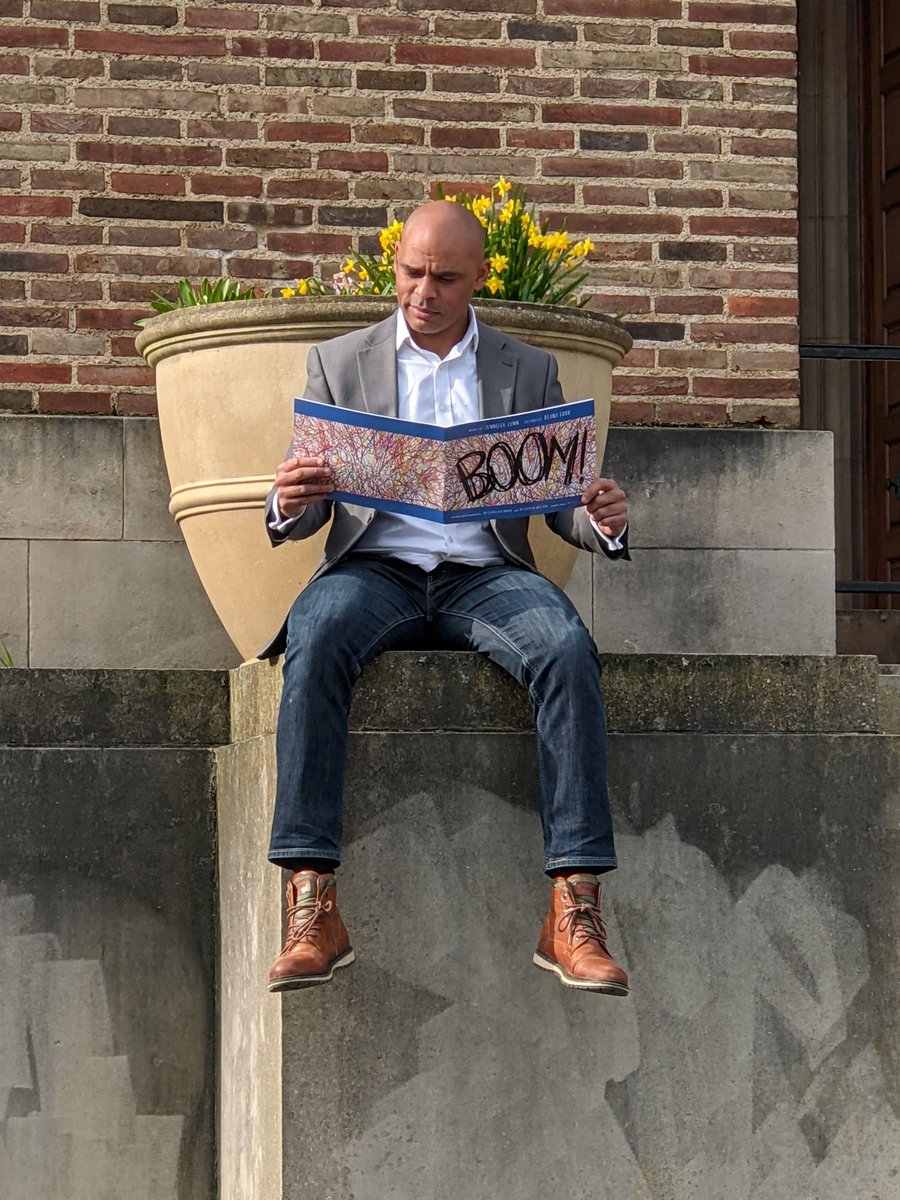 MarvinJRees's tweet photo. 👏 Thanks to @jensomelunn for sharing @BoomTheBook with us

📚 Jenn has given #Bristol 200 copies for #ReadAloudMonth

📸 I read it for @FiltonAve Primary’s “Get Caught Reading” contest

🎥 I’ll be reading BOOM this week for #WeAreBristolKids 👇

https://t.co/2eA6USDZsT https://t.co/JKIZjCVlrC