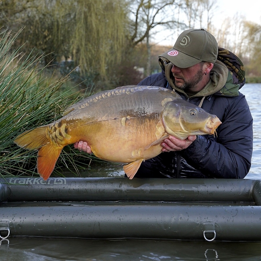 trakker fishing tackle