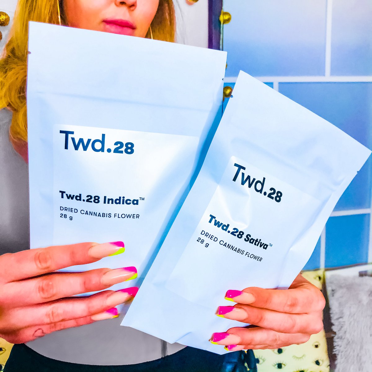 Indica or Sativa 🤔🧐💨⠀
… maybe both?⠀
—
Whichever you prefer Twd. offers ⬆️ High THC and ⬇️ low prices. ⠀
—
sign up online for MetaXtra and get exclusive access to members-only deals, offers, news and more.🔥⠀
—
☝️Link in bio!⠀
#legalcannabiscanada #puffpuffpass