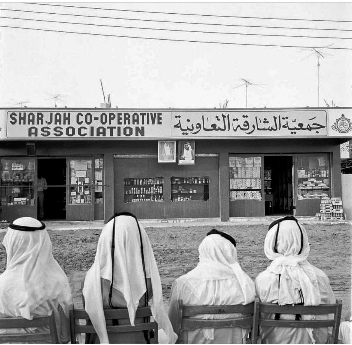 3zuwz_'s tweet photo. الشارقه قديماً✨ https://t.co/9Jfsspr6oM