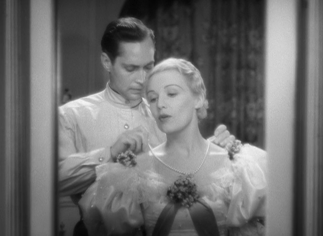 RachelMyGod's tweet photo. #TopFebrero #TopCine #Top3Cine
1. Over the hill (Henry King, 1931)
2. Remous (Edmond T. Gréville, 1935)
3. The World Moves On (John Ford, 1934) https://t.co/lWjqNESn39