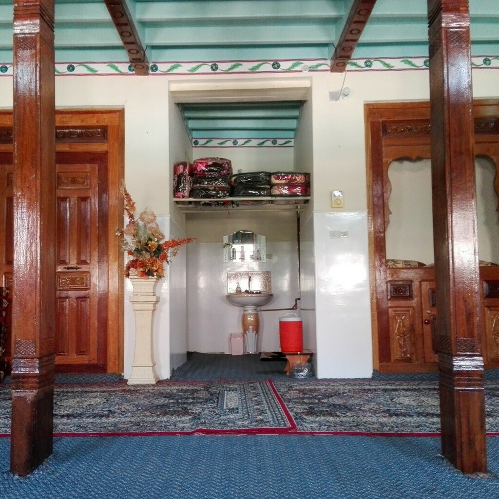 Banaamah's tweet photo. #Traditional room in #hadramoot  #travelrealindia #touris #myphotos @natgeomagarab  @osama.elemary  @hipaae  #instgram #main_vision #photooftheday #photographers
#instagood #shadowhunters
#beautiful #compositionu #photostory 
#picoftheday  #phot
#photography #photographer #t… https://t.co/MHGcICI1Xj