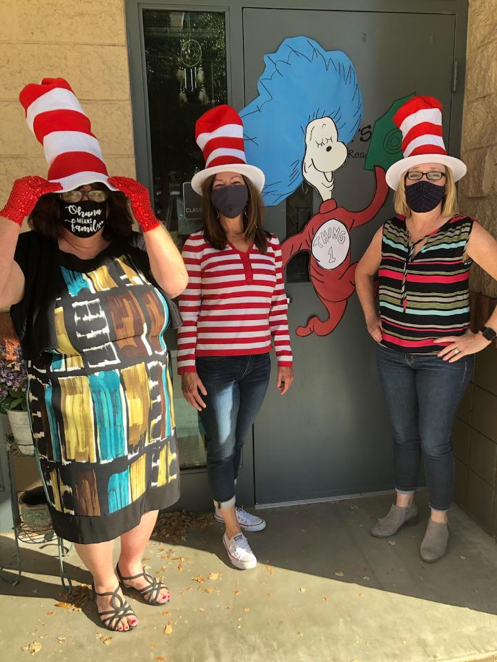 The Panthers are celebrating Dr. Suess today!!! #ReadAcrossAmerica #spiritweek <a href="/ADvusd/">ArrowheadDVUSD</a> <a href="/JackieDettorre/">Jackie Dettorre</a>