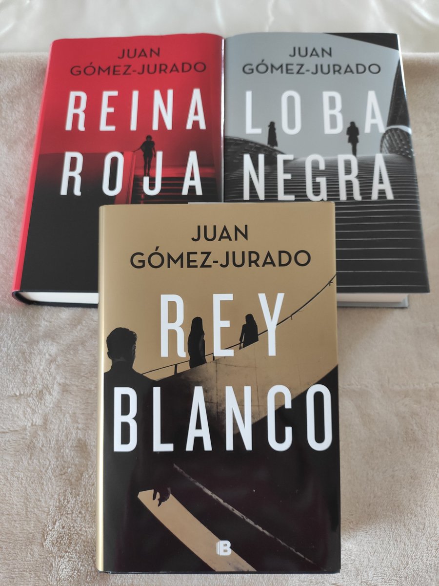 Ana752006's tweet photo. Ya tengo el trío 👏👏👏
Autor: @JuanGomezJurado 
#LibrosRecomendados https://t.co/vNoPLxjYIk