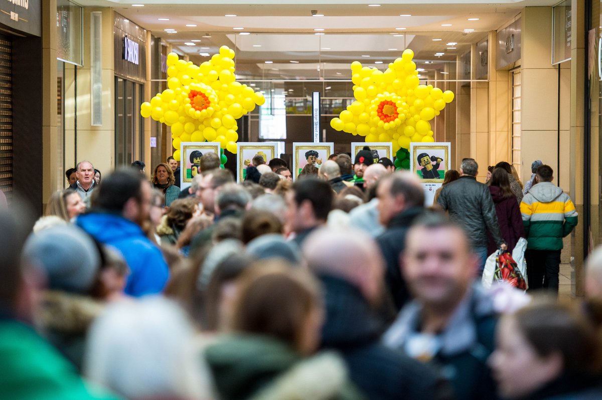 StDavidsCardiff's tweet photo. You just had to be there.

#MiniWelshLegends https://t.co/a4MIkIUQqp