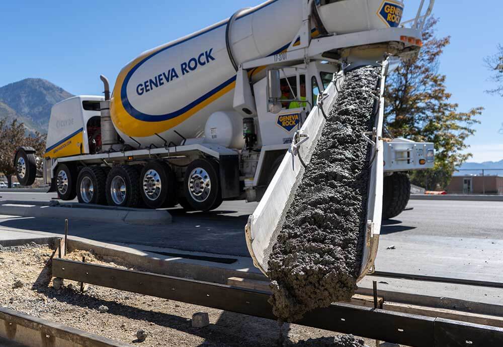 Just opened up more Mixer Driver positions at our Layton, Park City and Salt Lake County plants. This position starts at $27 p/h, great health benefits, PTO, retirement, & more. CDL required. Apply today, these spots go quick!
https://t.co/7XnBpm0HlY
#concrete #mixerdriver ... https://t.co/7NGTTjwJ1y