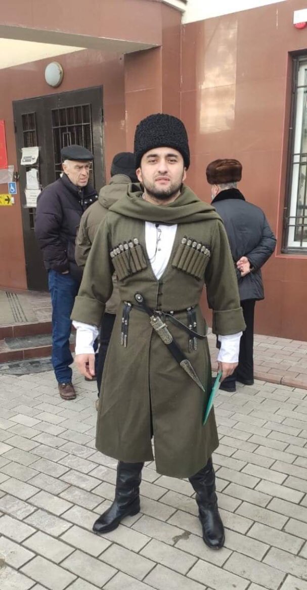 Tarihci1864's tweet photo. Duruşun ve kararlılığın ile bize cesaret verdin, yüzümüzü yere düşürmedin, onurumuz ve gururumuz oldun.
Seni yeterince görünür kılıp destek veremediğimiz için özür diliyorum.
Senin kadar cesur olamadık.
#MartinİçinÖzgürlük
#MartinİçinAdalet
#FreedomForMartin
#JusticeForMartin https://t.co/tLOs9KnRkW