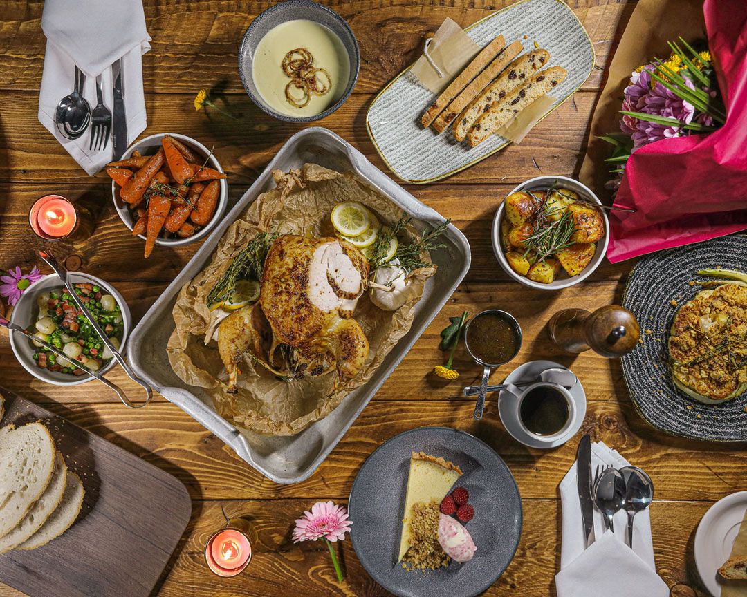 hitbirmingham's tweet photo. WIN A MOTHER'S DAY MEAL FOR 4 FROM @TheCornerKitch ❤️
.
To enter:
1. Follow @TheCornerKitch  and @hitbirmingham 😄
2. Retweet this post 👍
3. Tag your friends in the comments 👫
.
One winner - last entries on Sunday 7th March at 10pm. For full T&amp;Cs head over to our Instagram. ❤️ https://t.co/KN6N0XjB23