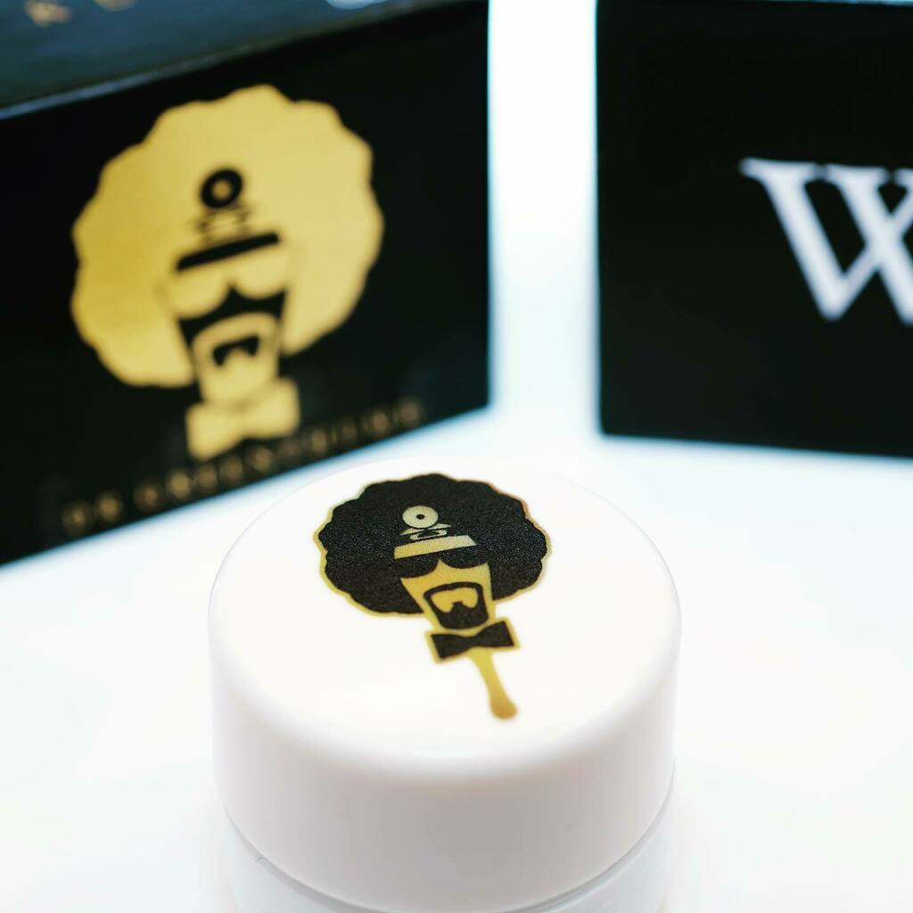 servicedby's tweet image. “Oz  Kush” never disappoints, what’s your favorite @wonderbrett strain out ? #FollowTheFly #LightUpYourDay #CuratedCollective #Muzeum #Emberz #Wonderbrett 

NOT SPONSORED, ENDORSED OR ADMINISTERED BY, OR ASSOCIATED WITH, INSTAGRAM” 21+ TO PARTICIPATE instagr.am/p/CL7Sw_ghs_yw…