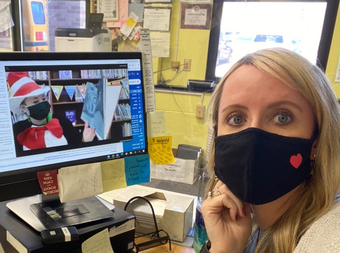 Diane Pedroza (@mtsd_dpedroza) on Twitter photo Ridgeway School had a special visitor at their Read Across America Virtual Assembly #DrSeuss #ReadAcrossAmericaDay <a href="/RS_Dolphins/">Ridgeway Elementary School</a> @ElemSupervisor <a href="/RidgewayElemLib/">Kelly Valenti</a> Ridgeway School had a special visitor at their Read Across America Virtual Assembly #DrSeuss #ReadAcrossAmericaDay <a href="/RS_Dolphins/">Ridgeway Elementary School</a> @ElemSupervisor <a href="/RidgewayElemLib/">Kelly Valenti</a>