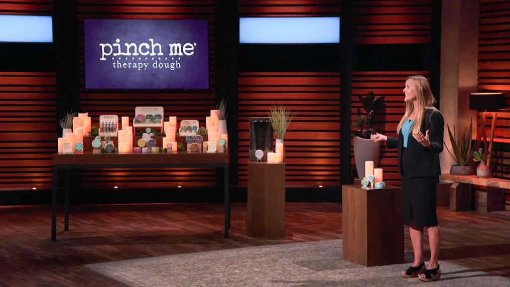 ABCSharkTank's tweet image. pitch photo dump 🦈
