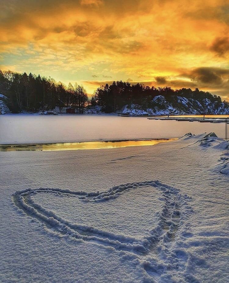 DS_Venus's tweet photo. “@Ouly05404755: Bonne soirée à tous ❤️

Awesome evening to all💋 https://t.co/7vRSjDNd0G”