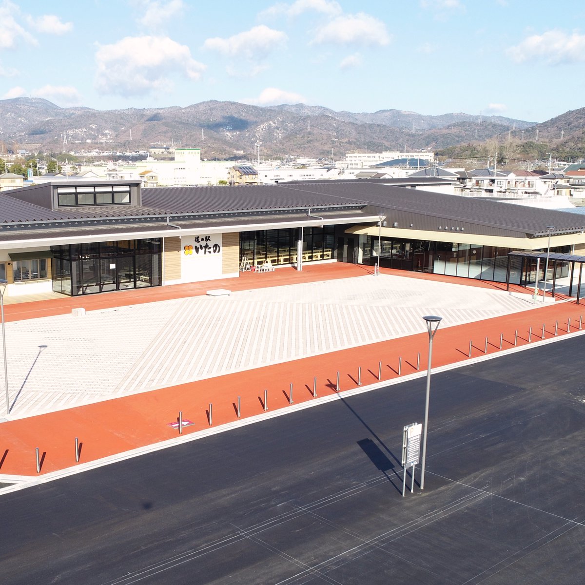 道の駅「いたの」 令和3年4月1日オープン 【主な施設】 ・特産物