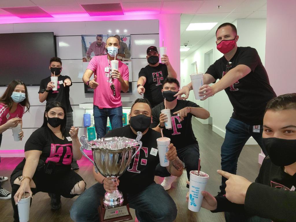 We are missing a few ME both all they know this achievement is because all of them, i can't be more  proud of the Team i have. Thanks <a href="/EddiePryor7/">Eddie Pryor</a> <a href="/david_erwin80/">David Erwin</a> <a href="/ChrisPedin89/">Christopher Pedin</a> <a href="/MelvinCardenas_/">Melvin Cardenas</a> <a href="/Greysha143/">Greysha</a> <a href="/AnaLizardo14/">Ana lizardo</a> #weareallin 🏆🏆🏆#travelingtrophy #operations