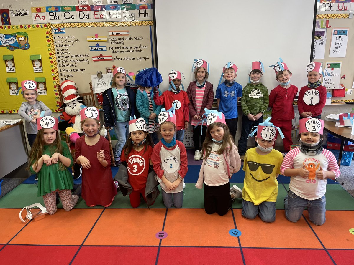 gasiecki_amanda's tweet image. Oh how I love these “things!” 📚 #readacrossamerica2021  @CENT_TWEETS #teachCENT