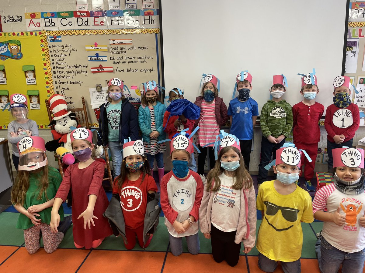 gasiecki_amanda's tweet image. Oh how I love these “things!” 📚 #readacrossamerica2021  @CENT_TWEETS #teachCENT