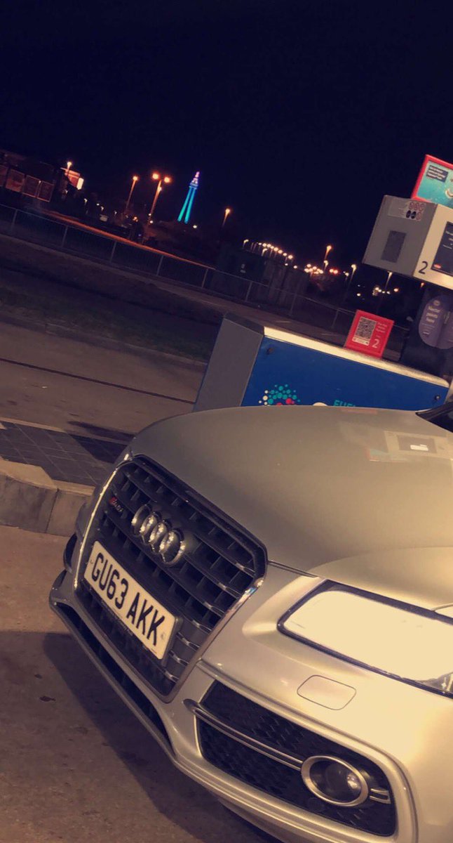 PeterKelly90's tweet photo. #audi #sq5 #Blackpool #chill https://t.co/dVc0HuB2Bg