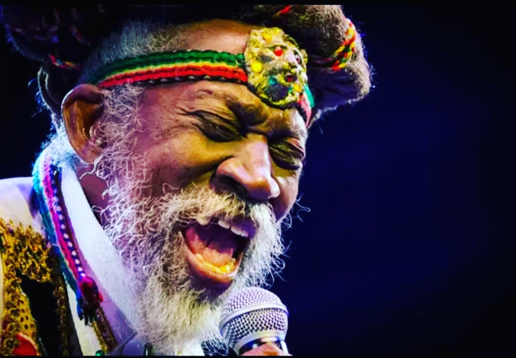 reegaeneration's tweet photo. ADIOS BUNNY WAILER LEYENDA JAMAICANA Y FUNDADOR DE THE WAILERS

Bunny Wailer miembro fundador de los Wailers y un gigante de la música reggae cuya carrera abarcó siete décadas, murió a la edad de 73 años.

Maxine Stowe, confirmó que Wailer murió el martes en Jamaica https://t.co/SZFMr1YD6d