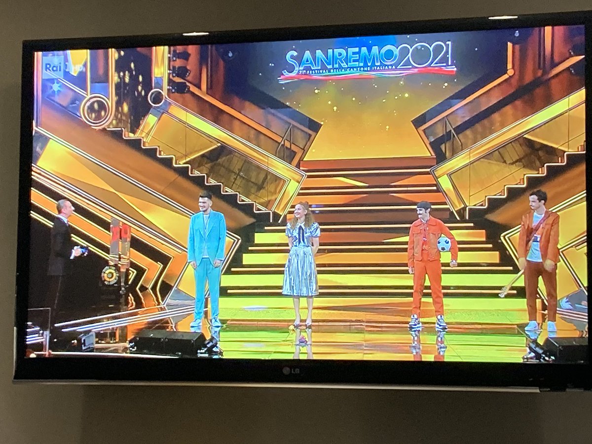 PaoloMeneghelli's tweet photo. Sembrano i soliti ignoti #Sanremo2021 https://t.co/2D3tYFpFCi