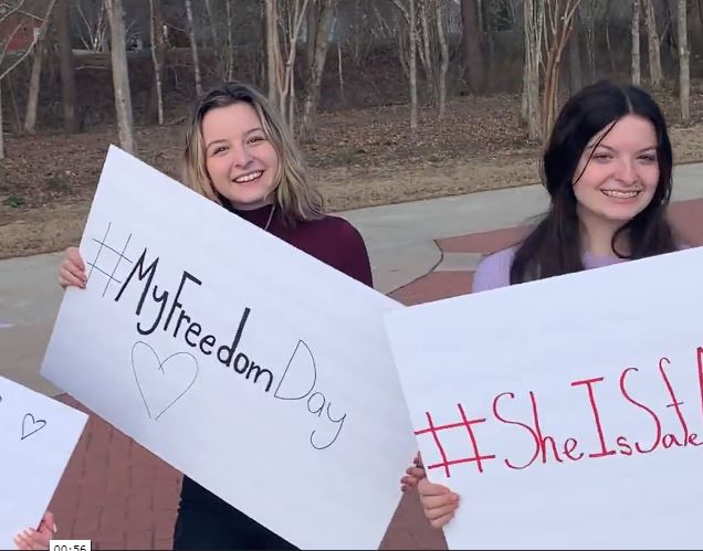 SheIsSafe's tweet image. What are you doing to help end slavery?

Visit visit sheissafe.org/my-freedom-day/ to learn more.

#SheIsSafeMyFreedomDay #MyFreedomDay