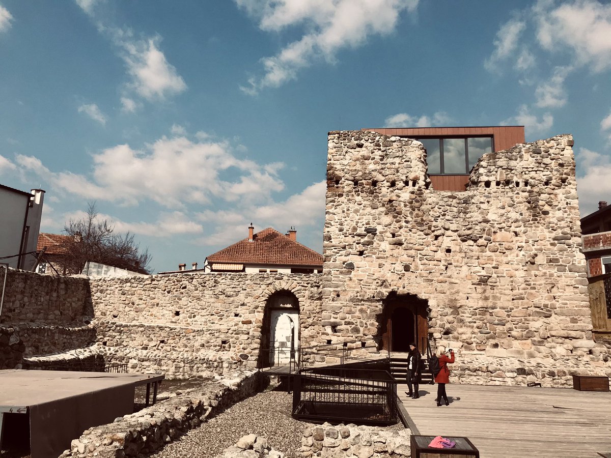 AdonesaRama's tweet photo. The old castle of Vushtrri
#architecture #oldarchitecture #oldbilding #vushtrria #vushtrriacity #kalajaevushtrris 
#castleofvushtrria  #construction #project #architects #interiordesign #residential https://t.co/ybNfGk1RDa