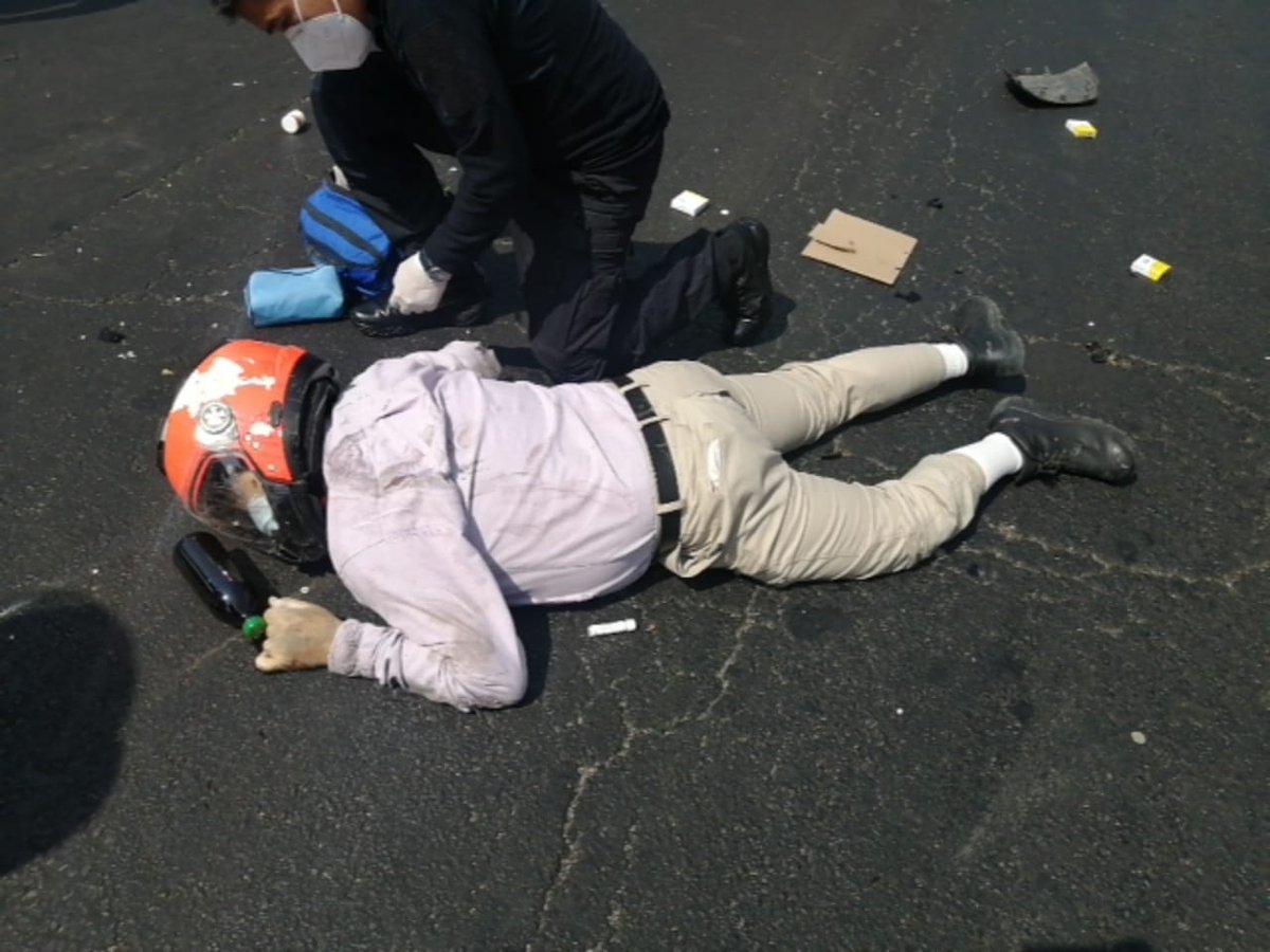 Un lamentable accidente ocurrió en sur 8 y Rojo Gómez con un motociclista que pierde la vida...

El número de accidentes de motociclista ha aumentado en la CDMX a tal grado que se ha hablado de aplicar examen de manejo y licencia especial para este tipo de transportes