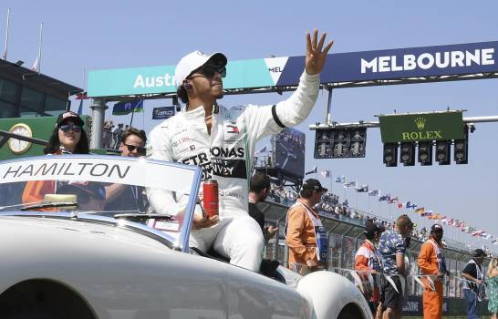 |#DeportesDL |🏎️ Mercedes presenta modelo con el que Hamilton irá por récord

Ampliar aquí 👇
ow.ly/lPWW50DOffN

#DiarioLibre #Fórmula1 #Carreras #MercedesBenz #Dragueo