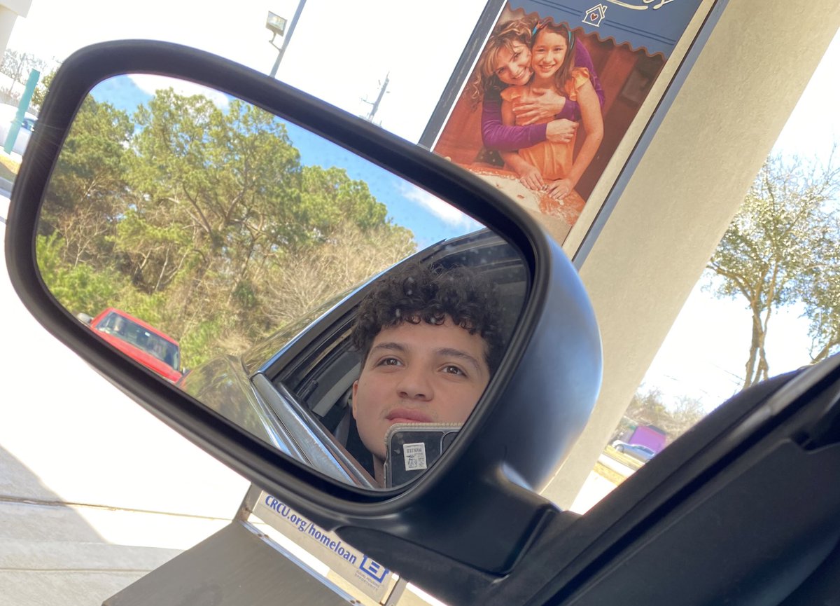 RT @Dannydopee: Patrick Mahomes haircut looking ass. Where’s my discount @StateFarm https://t.co/HaqxSRJyku