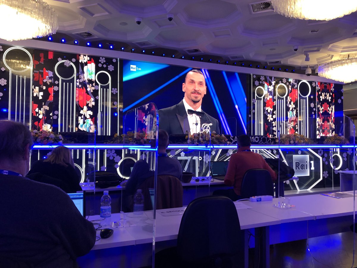 Ore 22.13: ecco #Ibrahimovic a #Sanremo2021