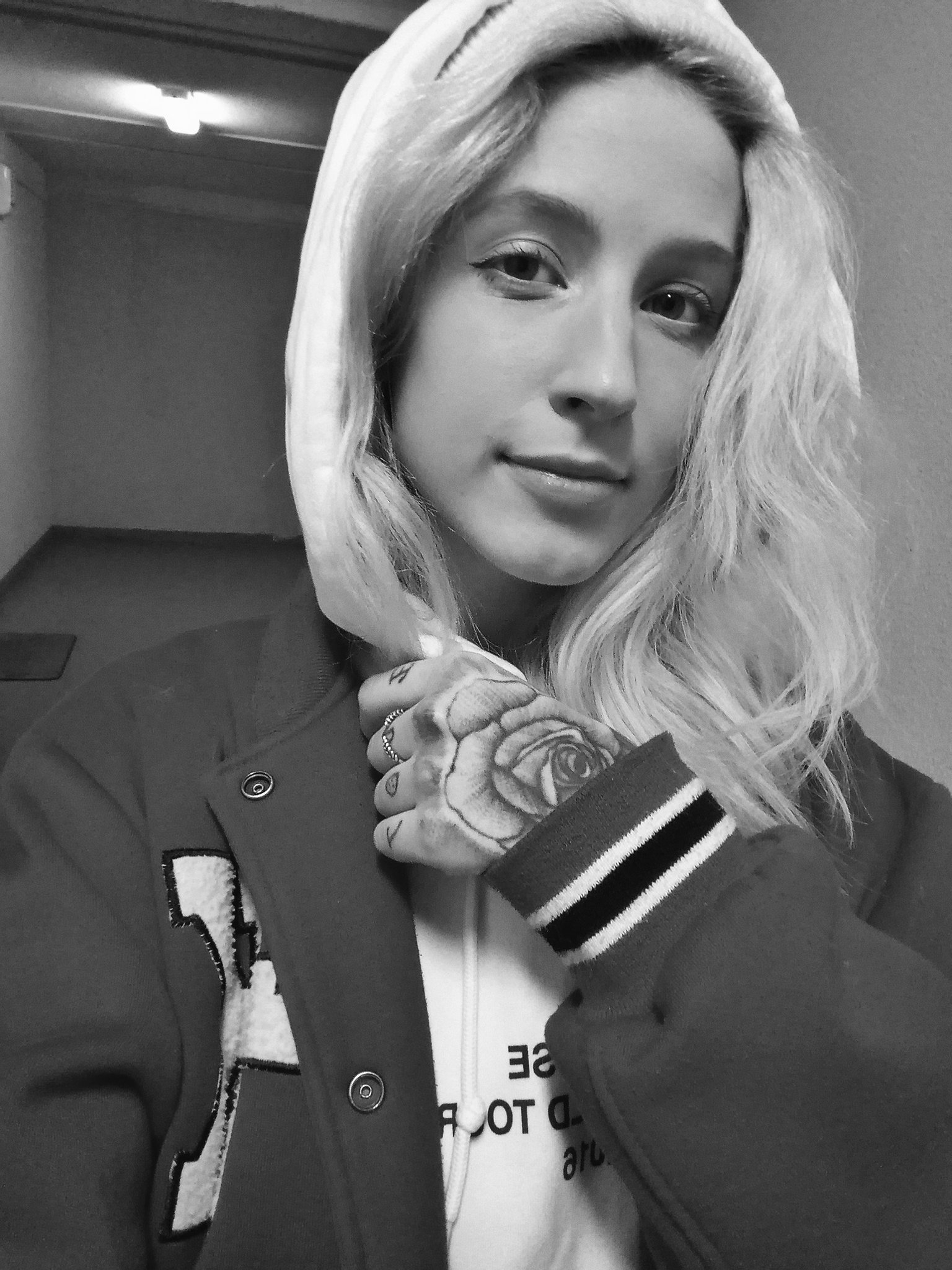 ✧: 💜 𝕤𝕜𝕪𝕖_𝕨𝕒𝕧𝕪💜 :✧ on X: Freeze baby online in 2 hrs 🥶💙  t.cogTV5BSSizf  X