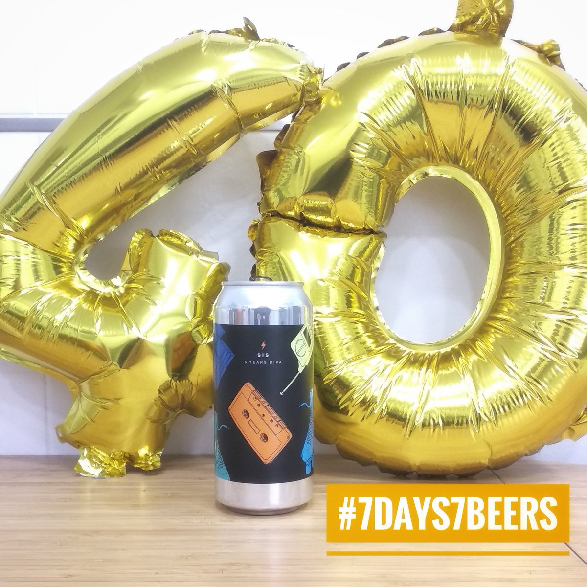 Ellos, <a href="/GarageBeerCo/">garage beer co.</a>, cumplen 6 años y lo celebran con esta #cervezaArtesana llamada SIS. Por fuera, los grandes éxitos de una época más propia de mi nacimiento que del suyo. Por dentro una doble #IPA de 8% y cargada con 6 variedades de lúpulo. Pero moltes antes!
#7days7beers!