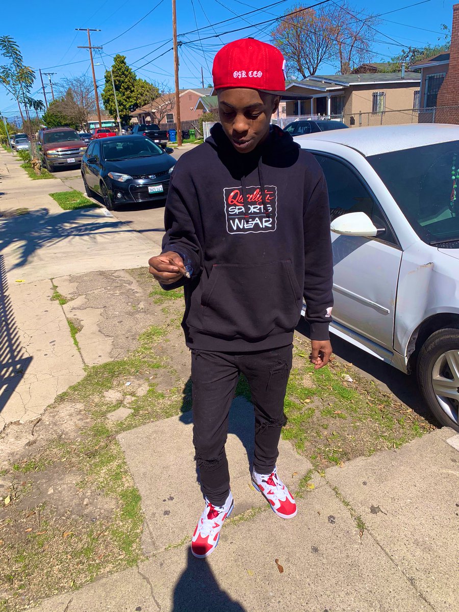 Bankroll_TM's tweet image. I Give Niggas Hope In The Hood Ima A God Ima Lord🙏🏾🐍 #BigBEO💚
#FreeDaKillas🔥🤞🏾