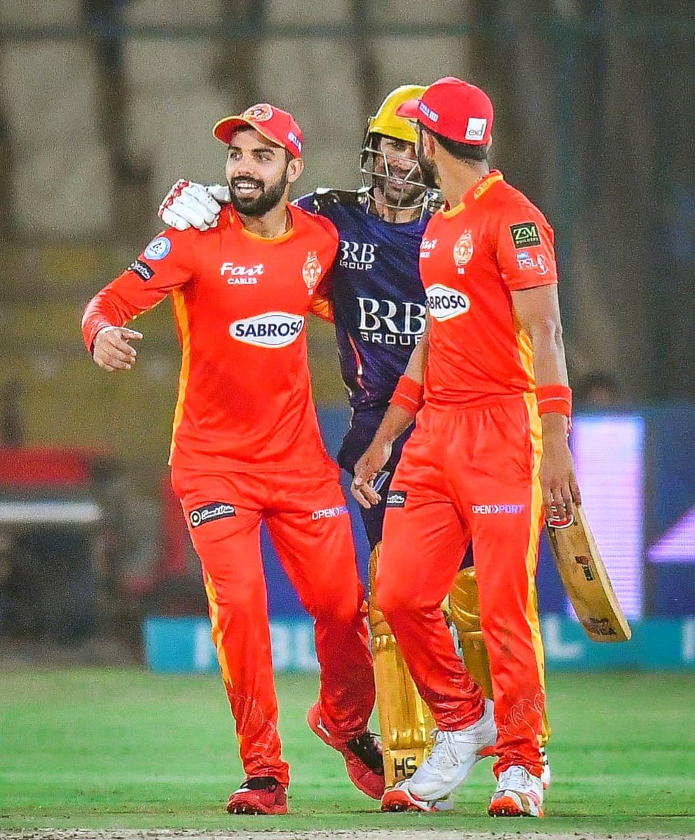 SarfarazA_54's tweet photo. We fight. We make up. We’re brothers 💯🔥❤️
#Brothersforlife. https://t.co/gMysXEPmT4