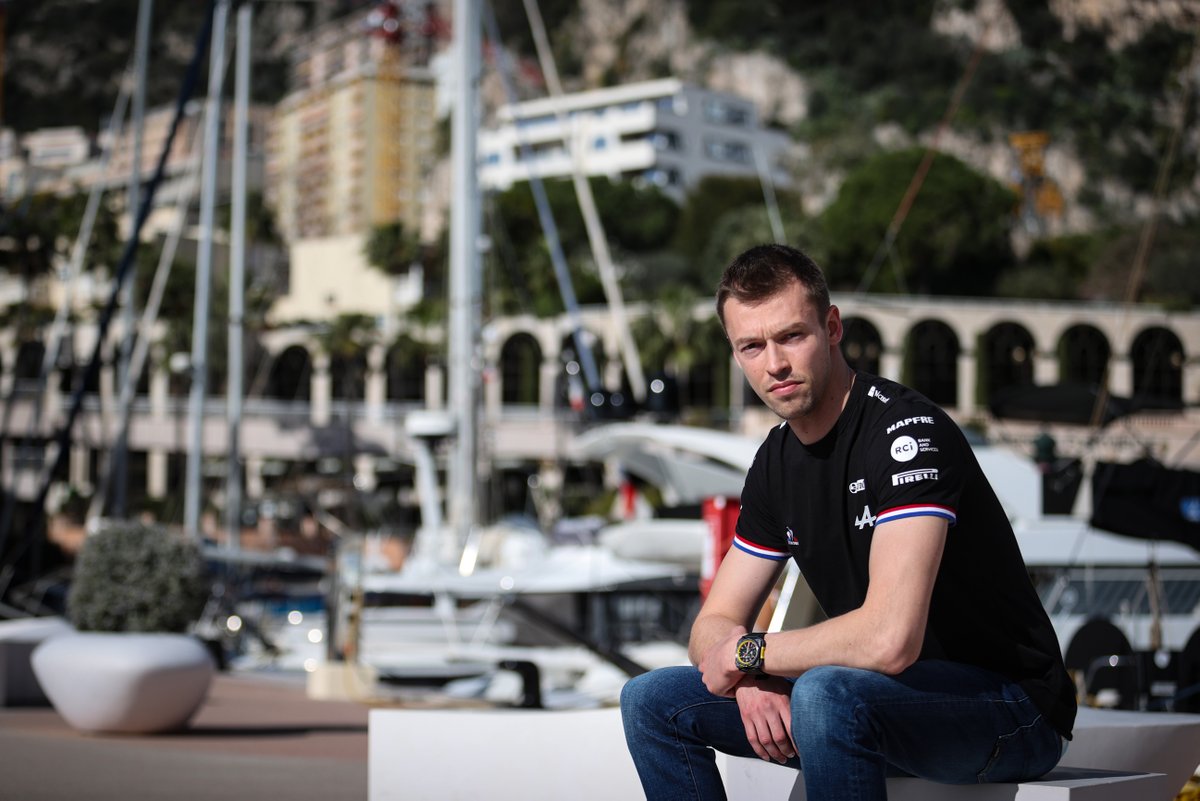 autosportnu's tweet photo. Kvyat vindt onderdak bij Alpine - https://t.co/06FGT7rCzP - Nadat de Alpine A521 vandaag aan de wereld getoond werd volgde het nieuws dat het Franse team de Russisiche coureur Daniil Kvyat als reserverijder heeft vastgelegd.

De Rus startte zijn Formule 1 loopbaan in 2014 bi... https://t.co/C4bdgmbCfm
