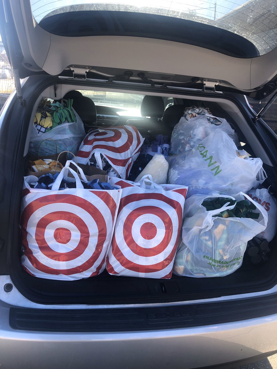 46 blankets made by NHS members were dropped off to Father Bill’s Homeless Shelter in Quincy today!