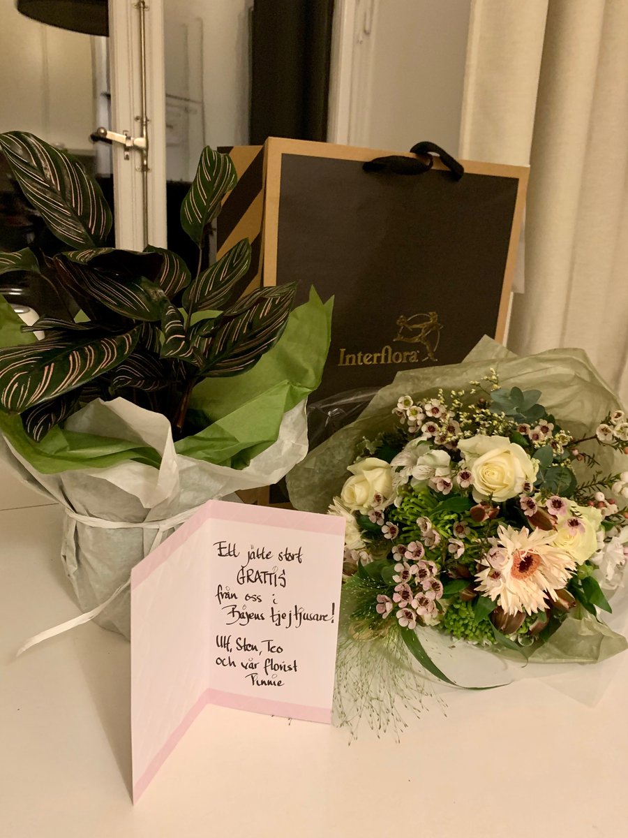 Våra fans är bättre än era!! 😭💚 @bajentjejtjusar