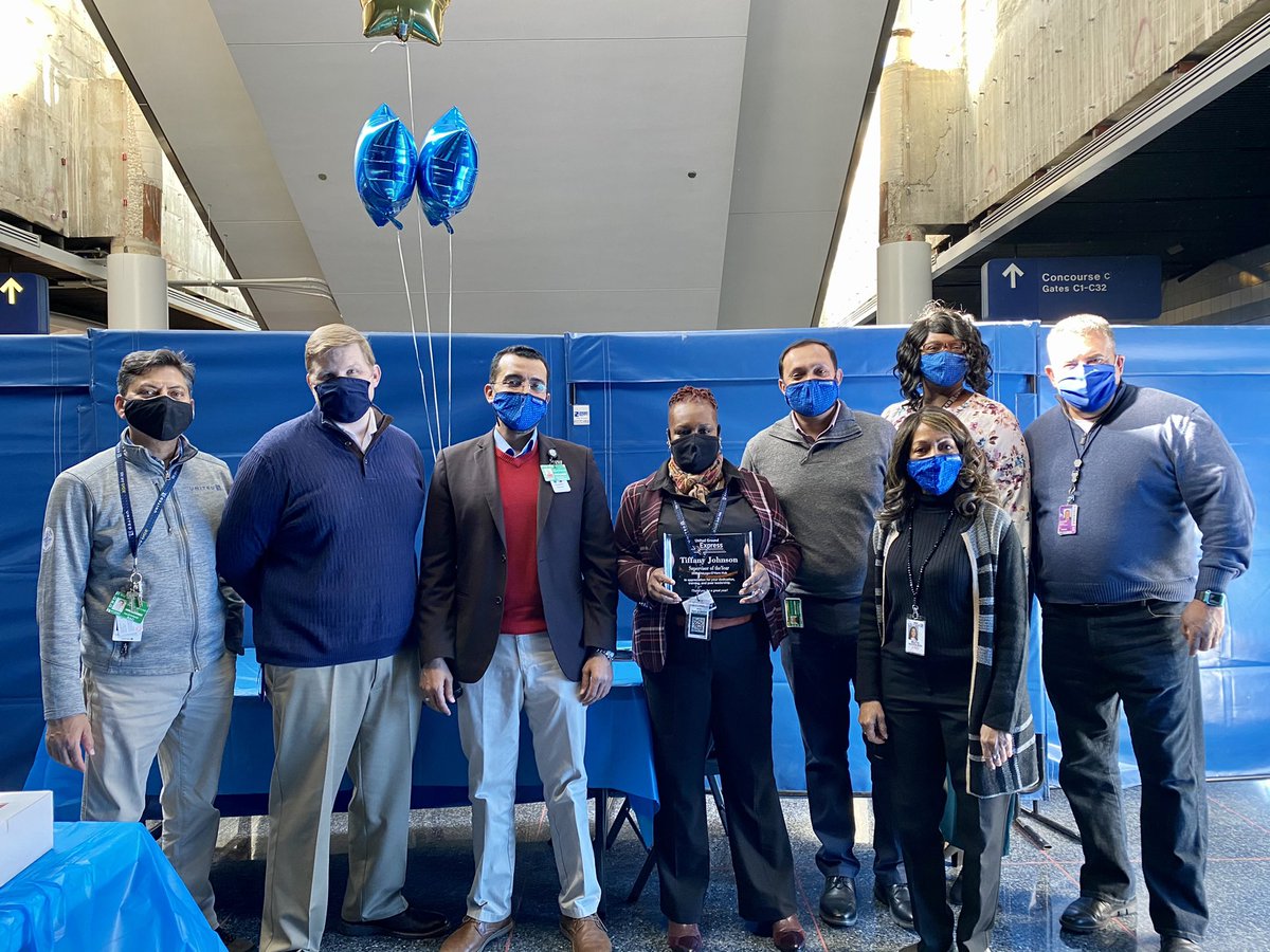 UGE at ORD celebrating the success in 2020!  Closed last year with not only 5 delays for the year; we are also celebrating the one year anniversary of our last delay.  #UGEHubServices @kbbrown86united <a href="/RichViera/">Rich Viera</a> <a href="/JMRoitman/">Jon Roitman</a> <a href="/MikeHannaUAL/">Mike Hanna</a> <a href="/OmarIdris707/">Omar Idris</a> #dependable <a href="/weareunited/">We Are United</a>