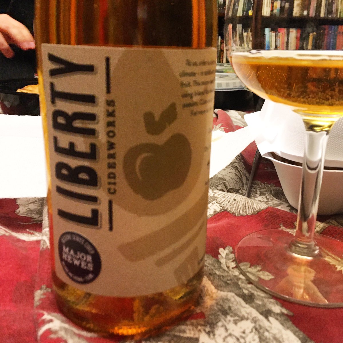 Happy #ciderreview day! I loved <a href="/LibertyCider/">Liberty Ciderworks</a> Major Hewes! alongcameacider.blogspot.com/?m=1