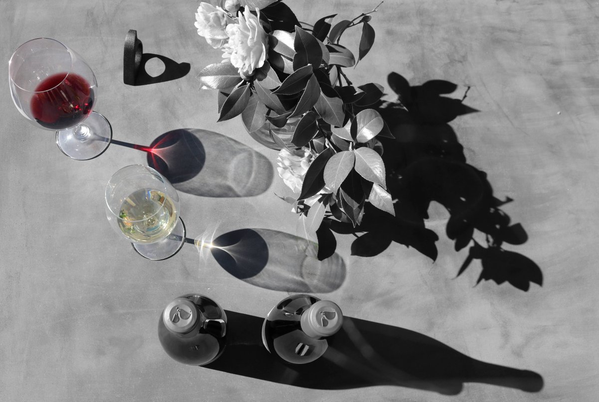 PoundstoneWines's tweet photo. "Nothing can dim the light which shines from within." –Maya Angelou

#poundstonewines #shinebright #WomensHistoryMonth #MayaAngelou #chardonnay #pinotnoir #carneros #sonoma #napa https://t.co/IiyBuwJvtf