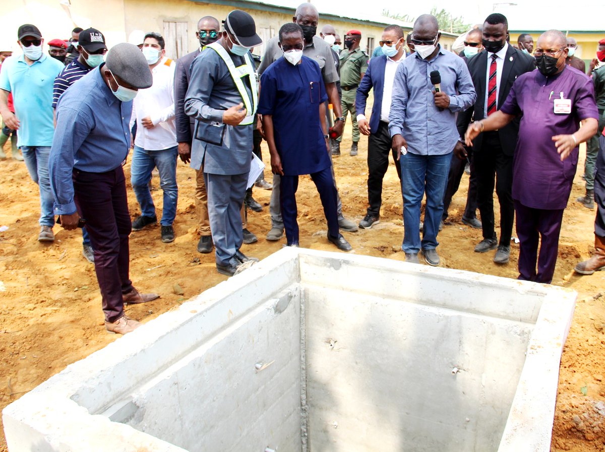 DeltaState_Ng's tweet photo. Flood: Warri/Uvwie drainage ready 2022 - Okowa

Governor Ifeanyi Okowa of Delta on Monday said the storm drainage projects being executed by the State Government in parts of Warri and Effurun would be ready in 2022.

https://t.co/i9WBNXdLeQ https://t.co/TAj6gLHKKv