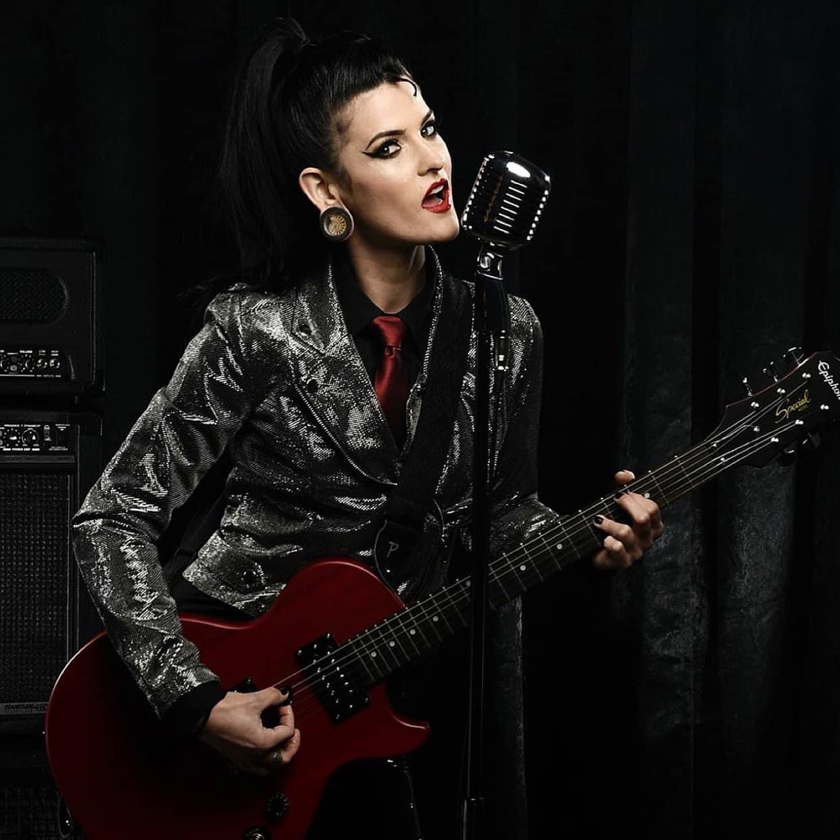 studio_o2o's tweet image. Some beautiful Musical shots😍🎙

Model: Kaylin Callahan
Photographer: Instagram.com/suicidedead 
HMUA: Instagram.com/catherinenoira…
.
#music #photography #modeling