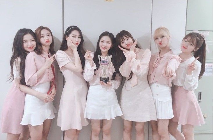 LeeHarinBR's tweet photo. [THREAD]

Saturday e sua grande admiração pelo Oh My Girl

#세러데이 #SATURDAY #JUYEON #주연  @saturday718 https://t.co/zSBYDylL1P
