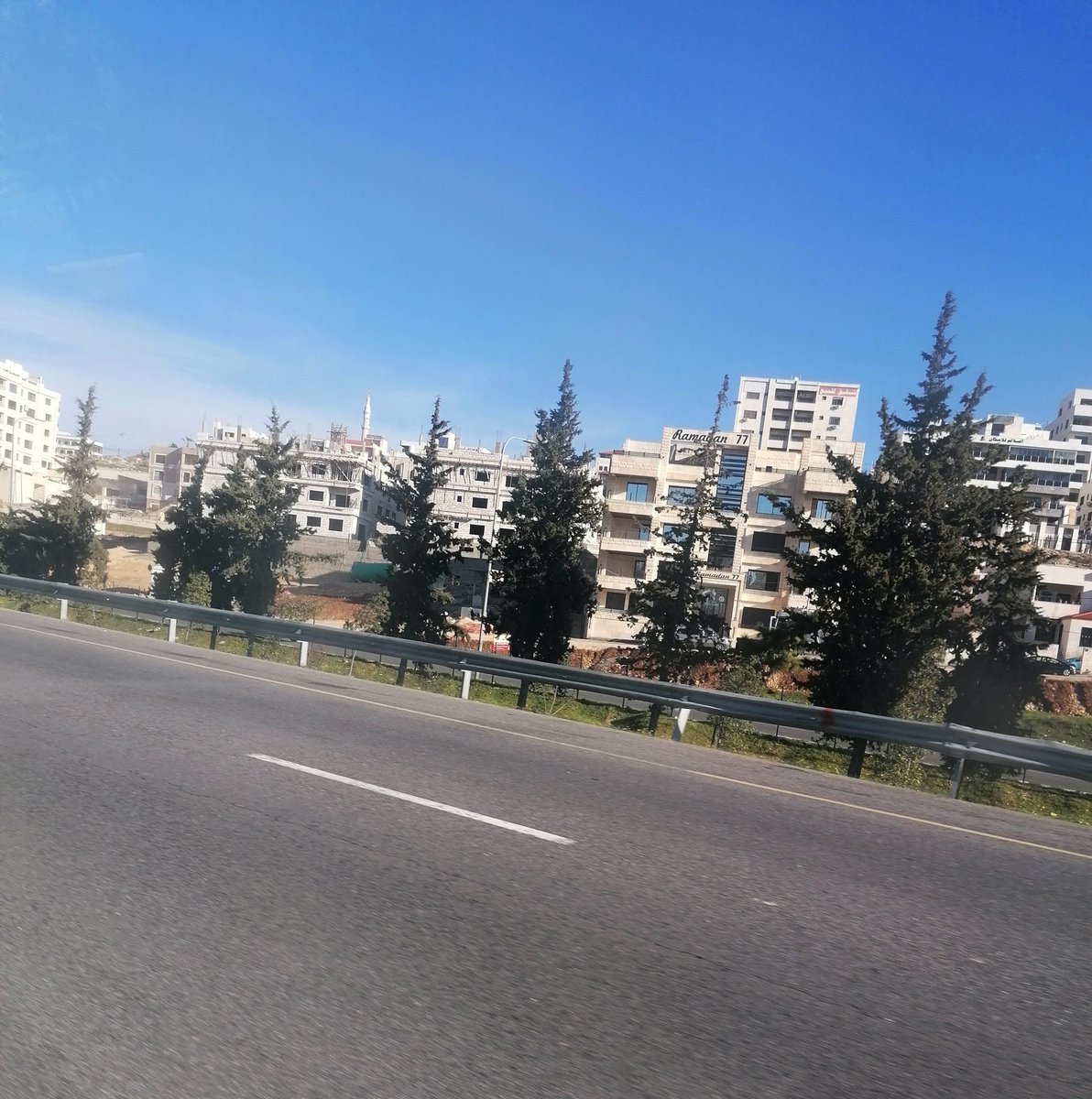 bent_m3an's tweet photo. 🇯🇴🇯🇴والله إننا نحب الأردن، نحبه إلى الحد الذي يجعلنا نتمنى لو أنه محور الكون، لو أن كل دول العالم تأتمر بأمره، وحين ننتقد ما يجري فيه فذلك من باب الحب لا الحقد، ولأننا نؤمن أنه قادر على النهوض الحقيقي كما نهضت دول أقل منه بكثير 🇯🇴🇯🇴 https://t.co/jXAj6pgA02