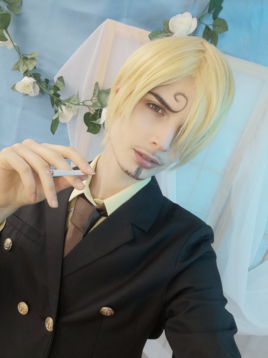 Eiki I Cosplayed Sanji Today With Bananaku As Luffy Also Did A Tiktok With 7 Or 8 Outfits Im Tired V Sanji Sanjicosplay Onepiece Onepiececosplay コスプレ ワンピース サンジ サンジ生誕祭21